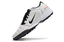 Chuteira Nike Total 90 TF